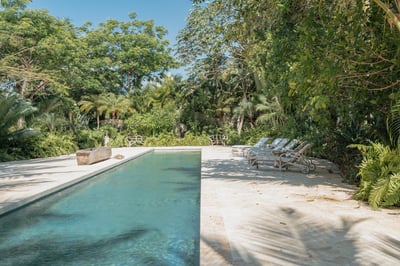 Luxury Villa Photo #41