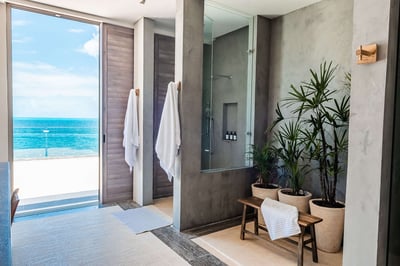Luxury Villa Photo #30