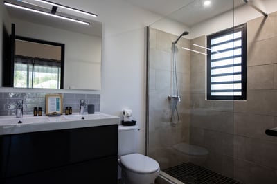 Luxury Villa Photo #35