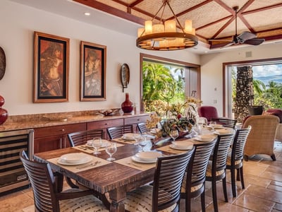 Luxury Villa Photo #19