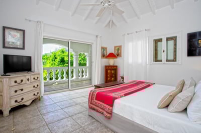 Luxury Villa Photo #32