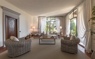 Luxury Villa Photo #17