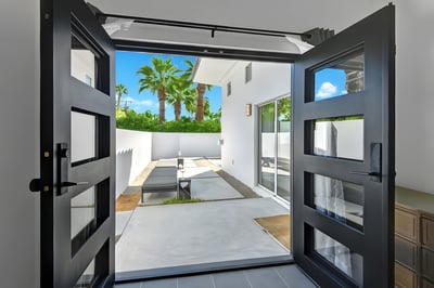 Luxury Villa Photo #13