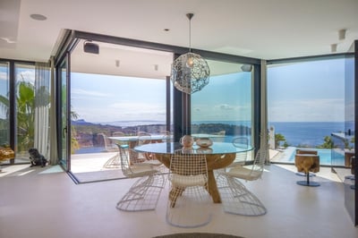 Luxury Villa Photo #16
