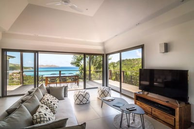 Luxury Villa Photo #16