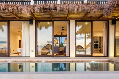 Luxury Villa Photo #3