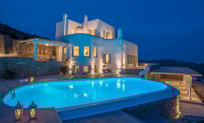 Luxury Villa Photo #2