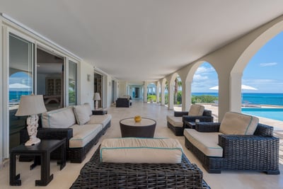 Luxury Villa Photo #11
