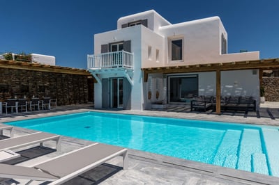 Luxury Villa Photo #2