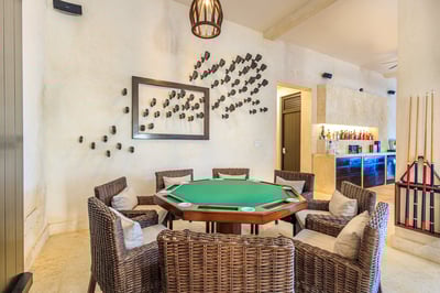Luxury Villa Photo #39
