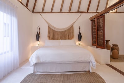 Luxury Villa Photo #30