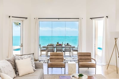 Luxury Villa Photo #18