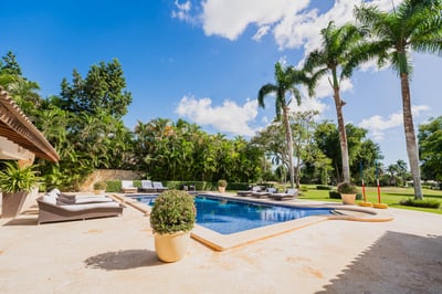 Luxury Villa Photo #7