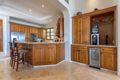 Luxury Villa Photo #12