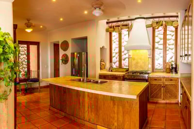 Luxury Villa Photo #22