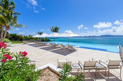 Luxury Villa Photo #3