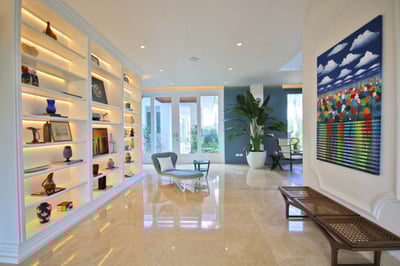 Luxury Villa Photo #12