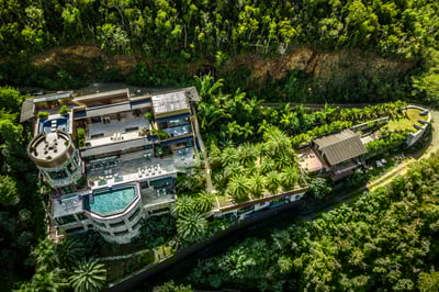 Luxury Villa Photo #4
