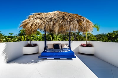 Luxury Villa Photo #35