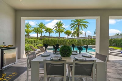 Luxury Villa Photo #11
