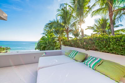 Luxury Villa Photo #32