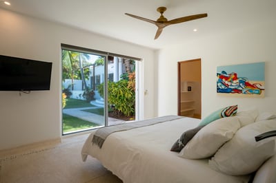 Luxury Villa Photo #54