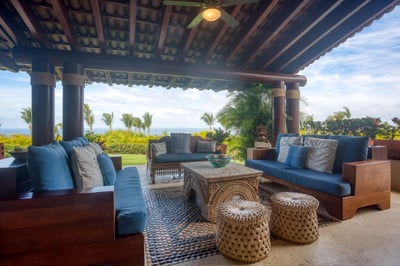 Luxury Villa Photo #8