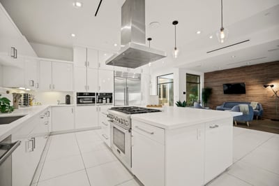 Luxury Villa Photo #12
