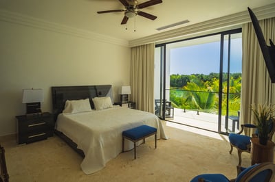 Luxury Villa Photo #53