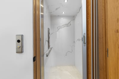 Luxury Villa Photo #33