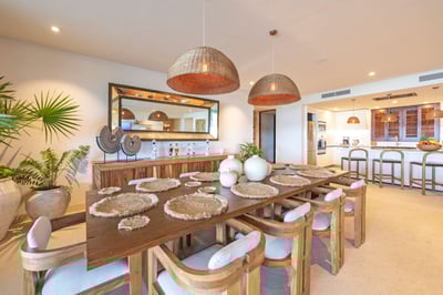 Luxury Villa Photo #17
