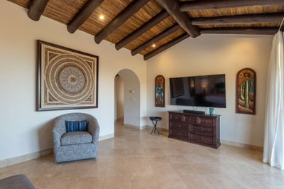 Luxury Villa Photo #57