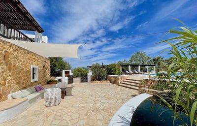 Luxury Villa Photo #17