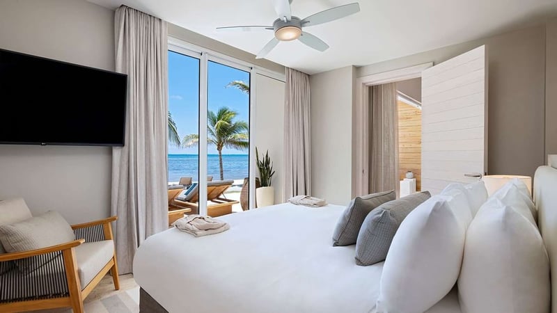 Oceanfront 3 BDM Villa with Plunge Pool