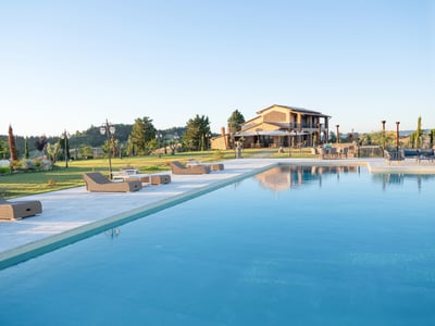Luxury Villa Photo #3