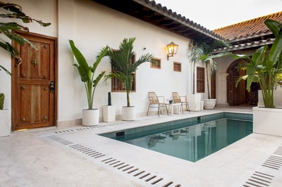Luxury Villa Photo #3