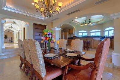 Luxury Villa Photo #13