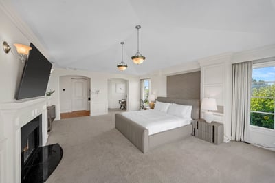 Luxury Villa Photo #40