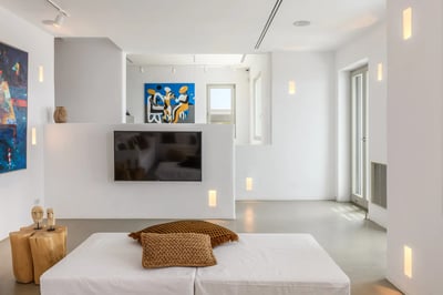 Luxury Villa Photo #35