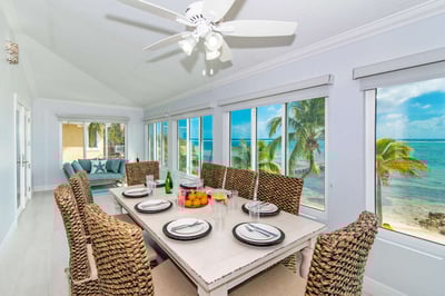 Luxury Villa Photo #14