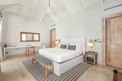 Luxury Villa Photo #39