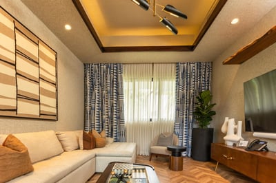 Luxury Villa Photo #9