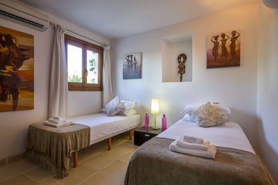 Luxury Villa Photo #24