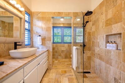 Luxury Villa Photo #33