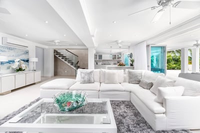 Luxury Villa Photo #7