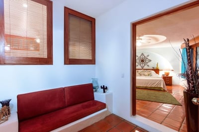 Luxury Villa Photo #39