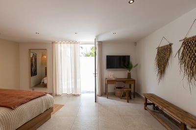 Luxury Villa Photo #54