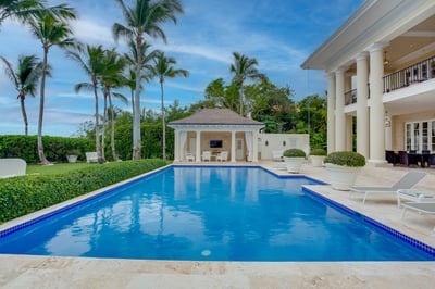 Luxury Villa Photo #7
