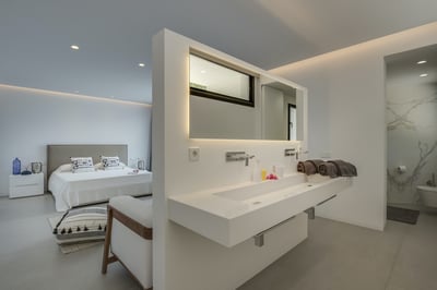 Luxury Villa Photo #31