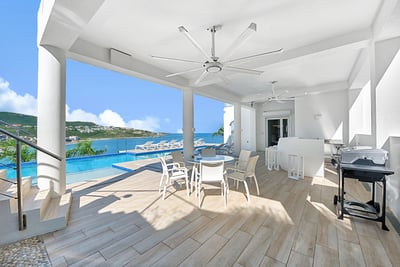 Luxury Villa Photo #8